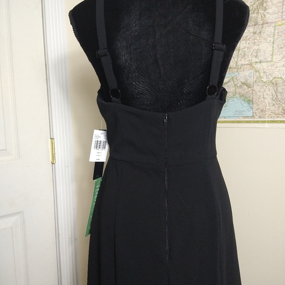 Black evening gown - Picture 3 of 7